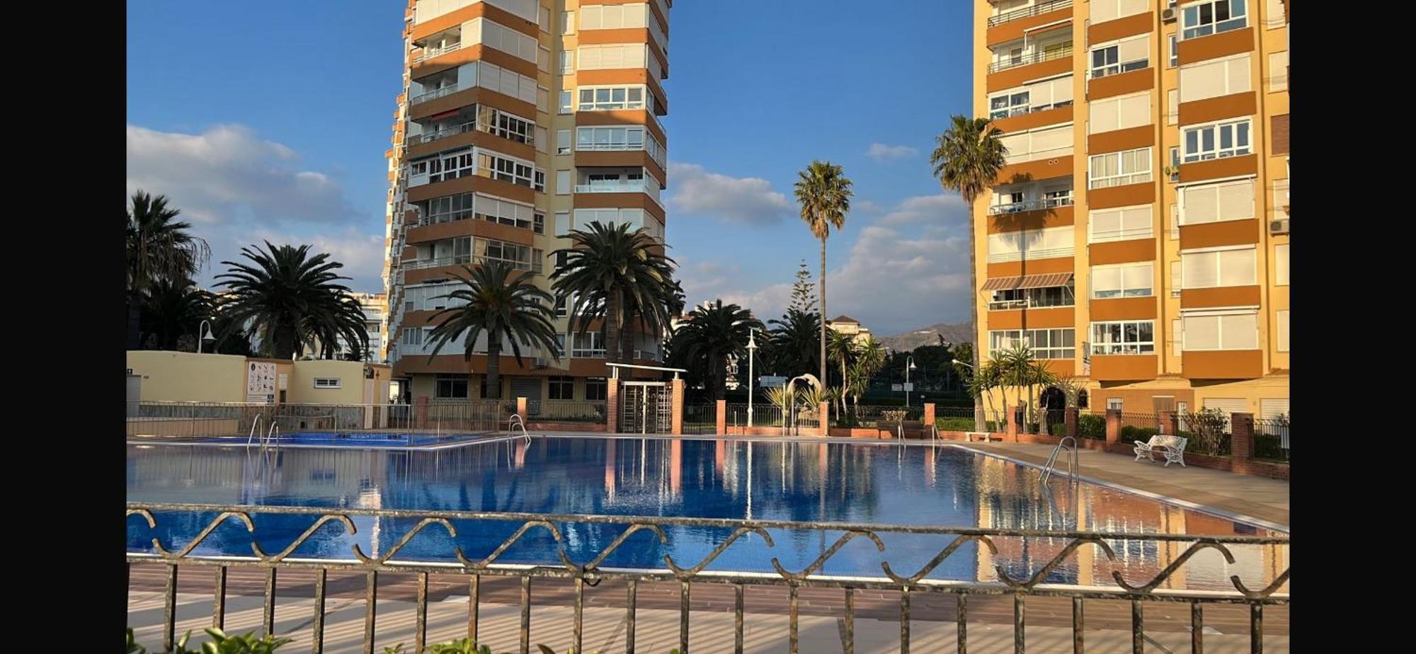 Estudio Fran Centro Internacional Algarrobo Costa Luaran gambar