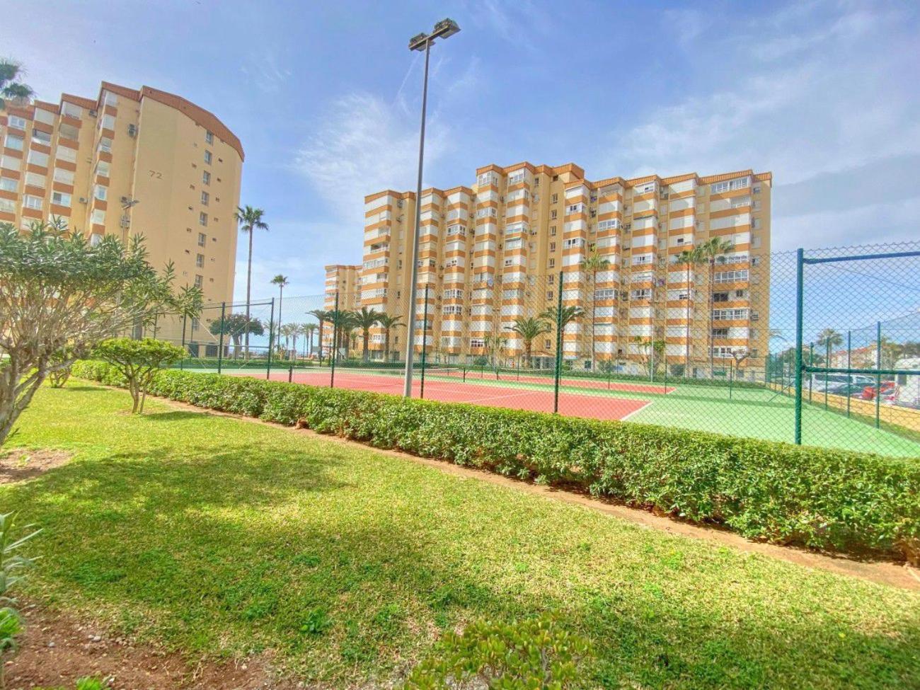 Estudio Fran Centro Internacional Algarrobo Costa Luaran gambar