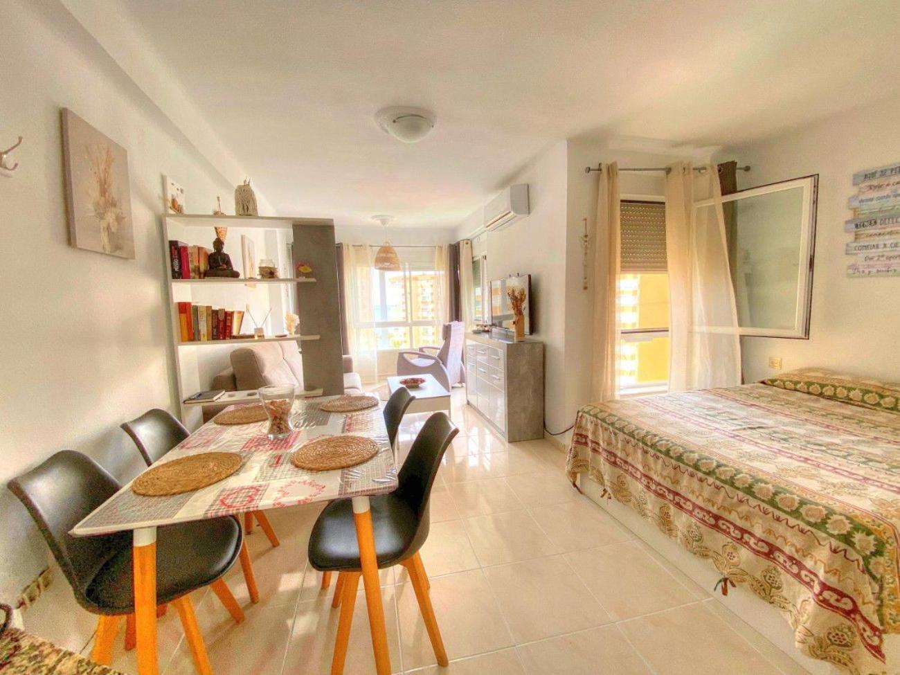 Estudio Fran Centro Internacional Algarrobo Costa Luaran gambar